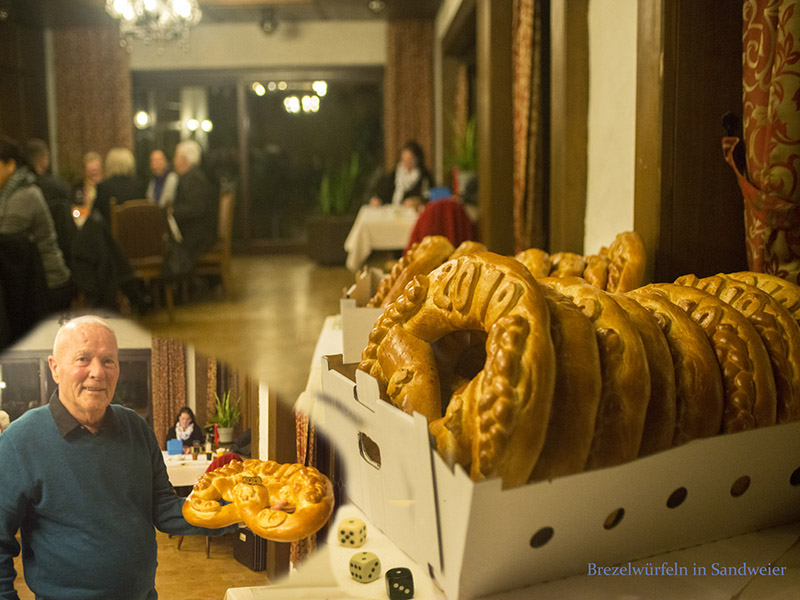 %_tempFileNameGER%20New%20Year%20dice%20to%20pretzel%20in%20Sandweier%
